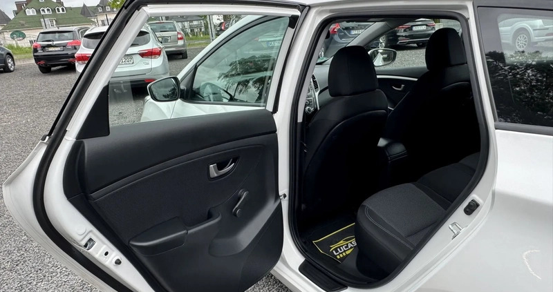 Hyundai I30 cena 34900 przebieg: 149000, rok produkcji 2014 z Praszka małe 742